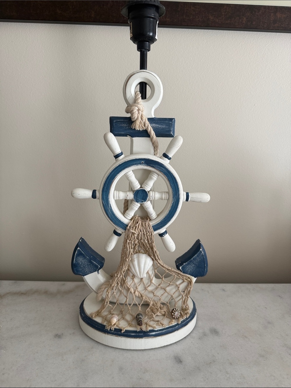 Nautical ship wheel lamp